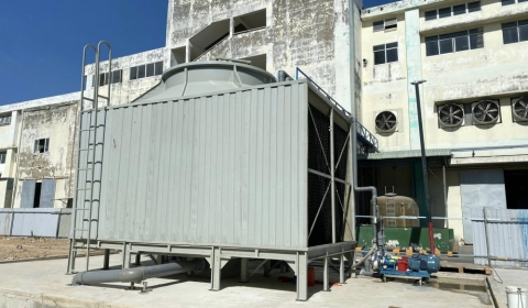 Xử lý nước hệ thống làm mát (tháp giải nhiệt) Giải pháp chống cáu cặn, ăn mòn và rong rêu Xử lý nước hệ thống làm mát (tháp giải nhiệt) Giải pháp chống cáu cặn, ăn mòn và rong rêu